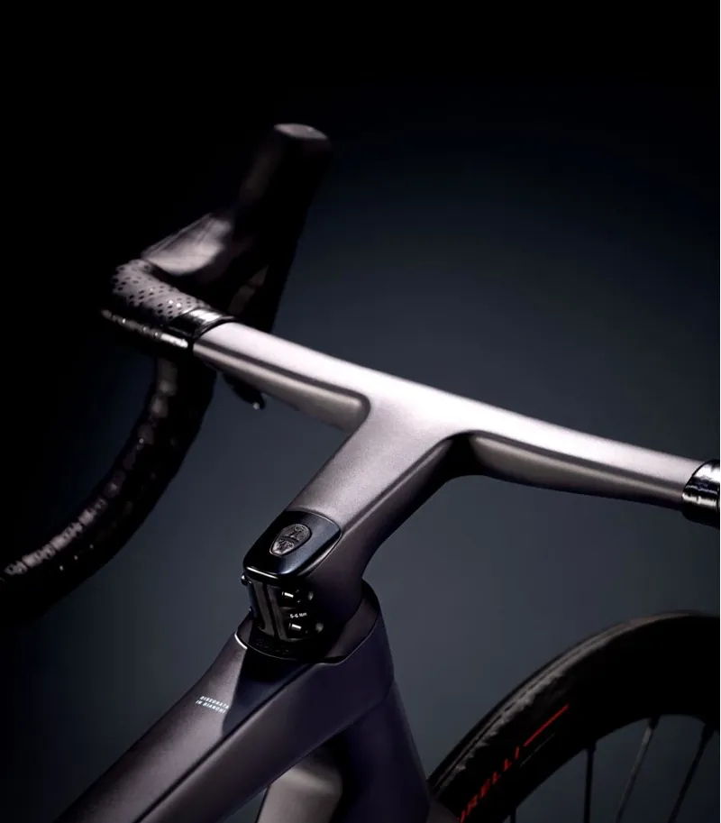 Bianchi Specialissima Pro Ultegra Di2 12sp Carbon Celeste - ex demo-3