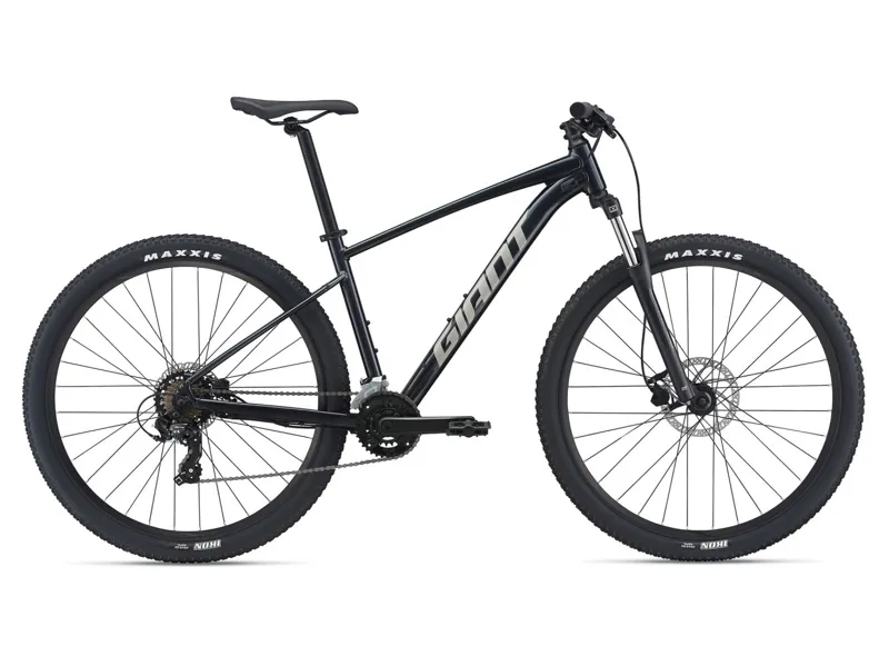 2021 Giant Talon 29 3 Disc Mountain Bike in Black 