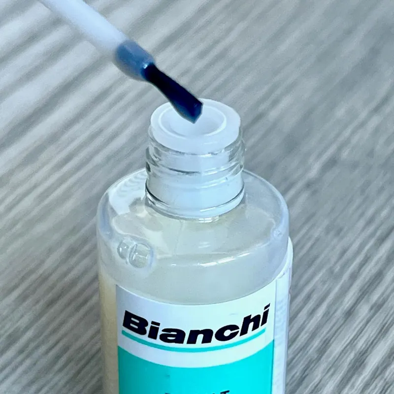 Bianchi Touch Up Paint -  CK16 Celeste Matt Glossy 20ml-3