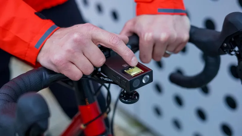 TOOO Cycling DVF100 Front Safety Camera Light Black one size-5