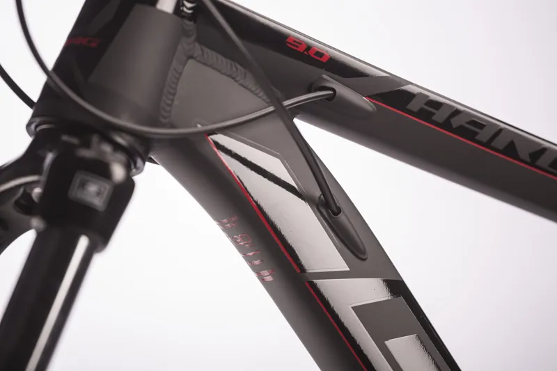 Drag Hardy 9.0 Alivio Hardtail Mountain Bike Black/Red-8