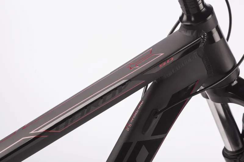 Drag Hardy 9.0 Alivio Hardtail Mountain Bike Black/Red-4