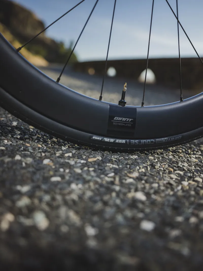 Giant SLR 2 50 Carbon Hookless Disc Brake Wheelset 700c Black-8