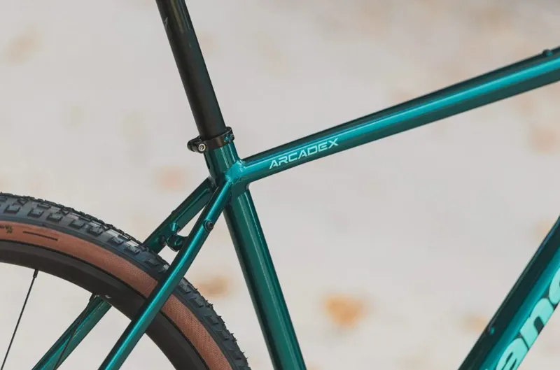 Bianchi Arcadex AL Gravel Bike GRX 610 12sp Turquoise Celeste Glossy-2