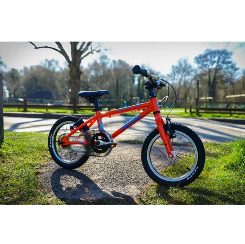 Squish 14 inch and 24 inch Light Alloy Childs Bike Orange-4