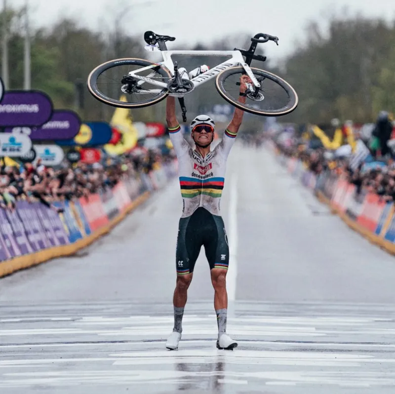 Spatz Windsock 2 UCI Legal Aero Oversocks Black-3