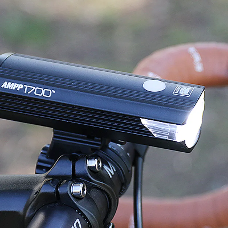 Cateye Ampp 1700 Front Bike Light: BLACK-3