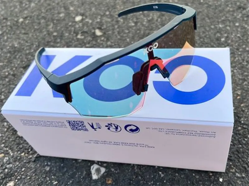 Koo Alibi Matt Dark Blue Frame Photochromatic Red Mirror Lenses-4