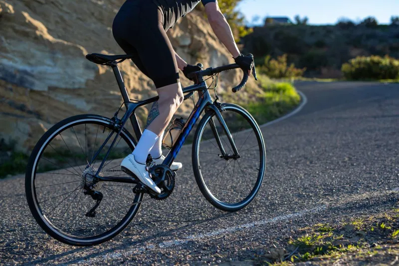 Giant TCR Advanced 2 Carbon Road Bike in Gloss Cold Iron-3